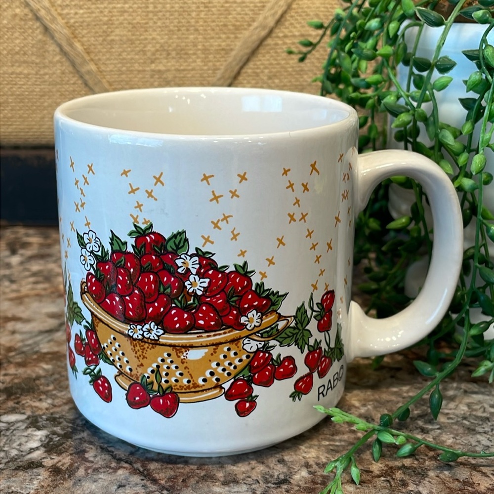 Vintage strawberries mug